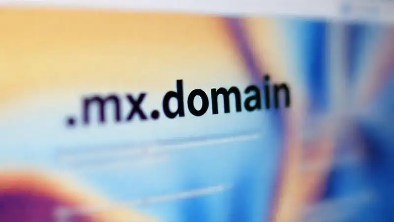 Diseño web legible con fondo difuminado