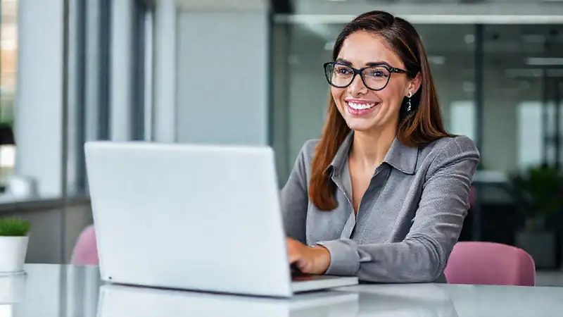 Profesional digital registra su dominio .mx